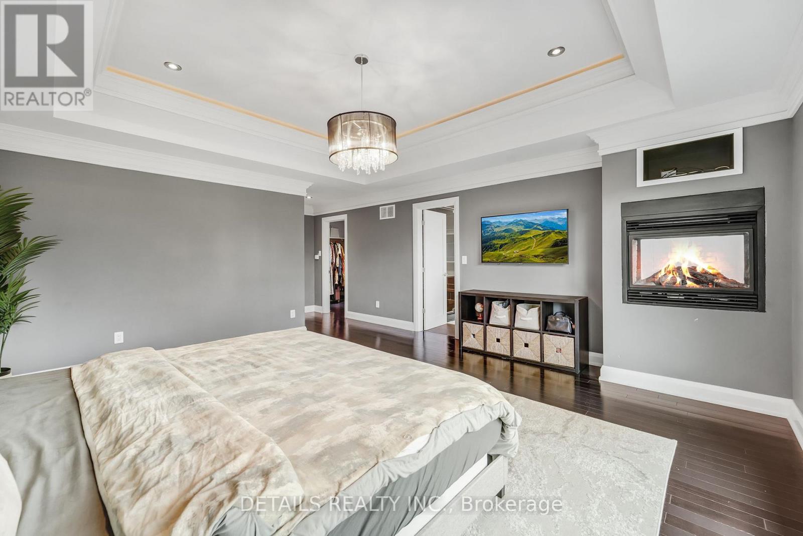 71 ELEANOR DRIVE - 30