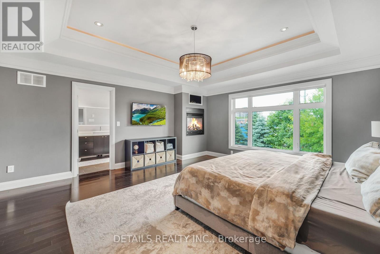 71 ELEANOR DRIVE - 31
