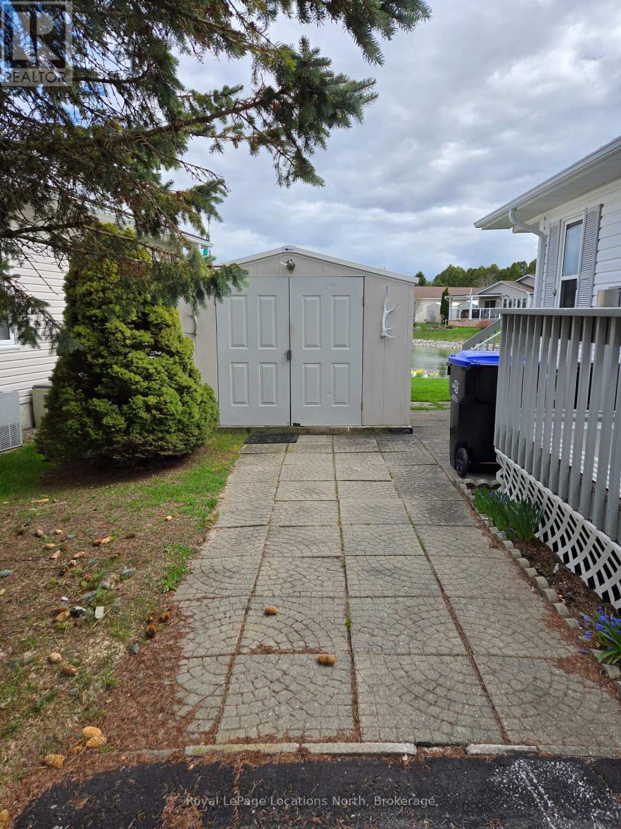 4 ST. JAMES PLACE - 24