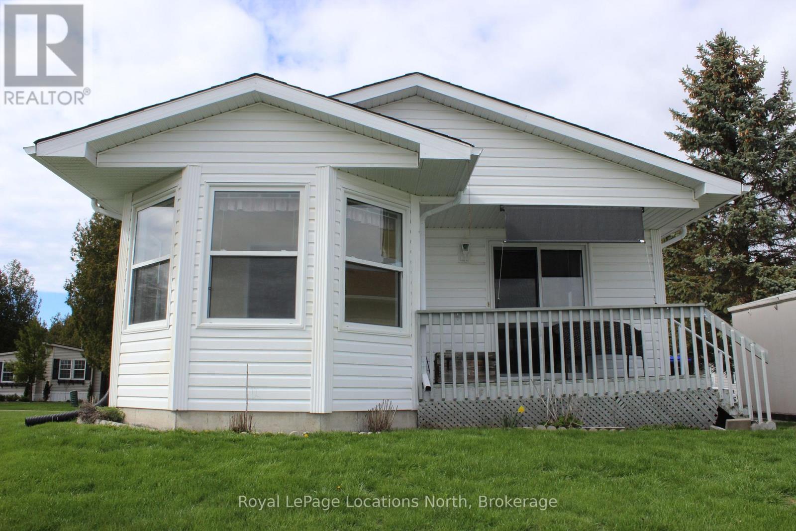 4 ST. JAMES PLACE - 25