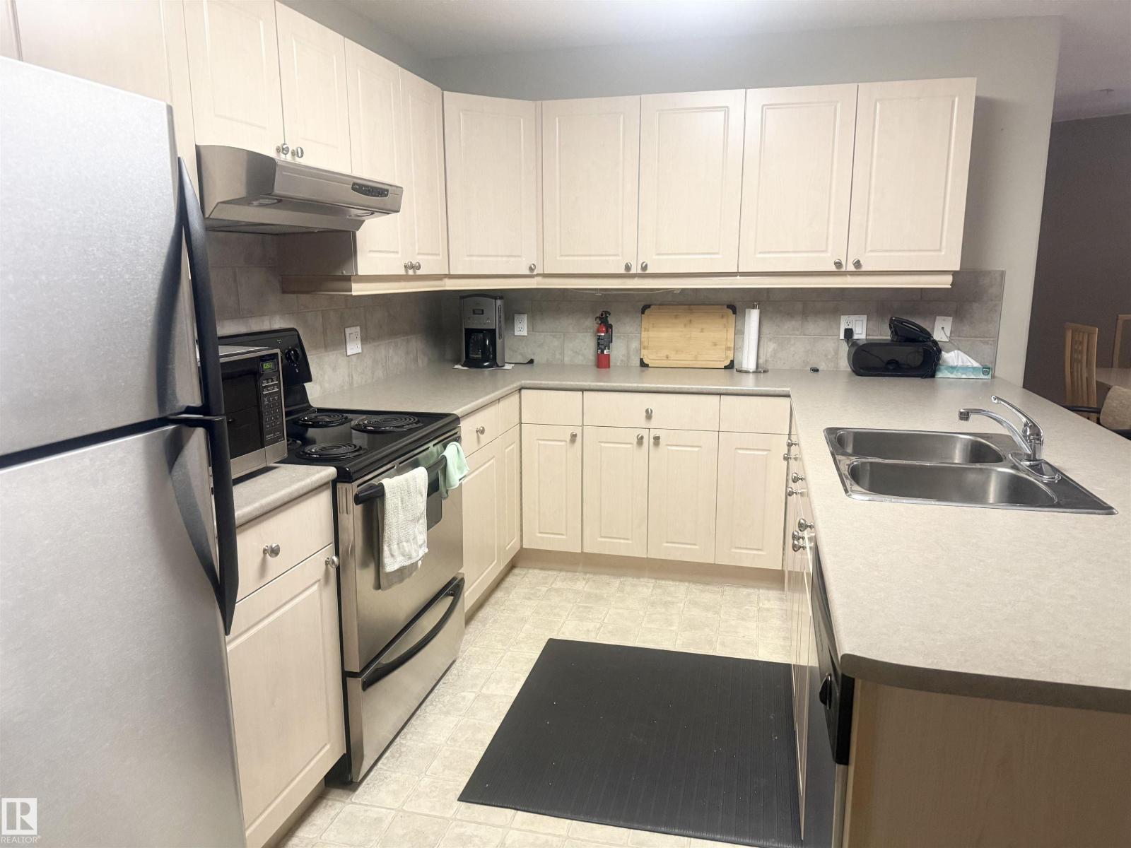 #315 592 HOOKE RD NW NW, Edmonton