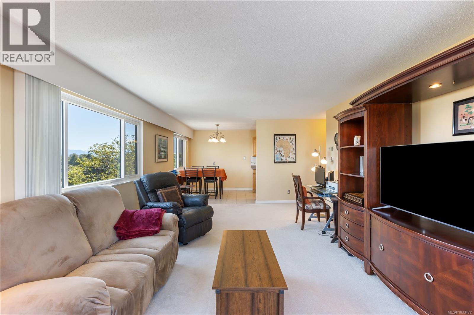 #202 929 Esquimalt Rd - 3
