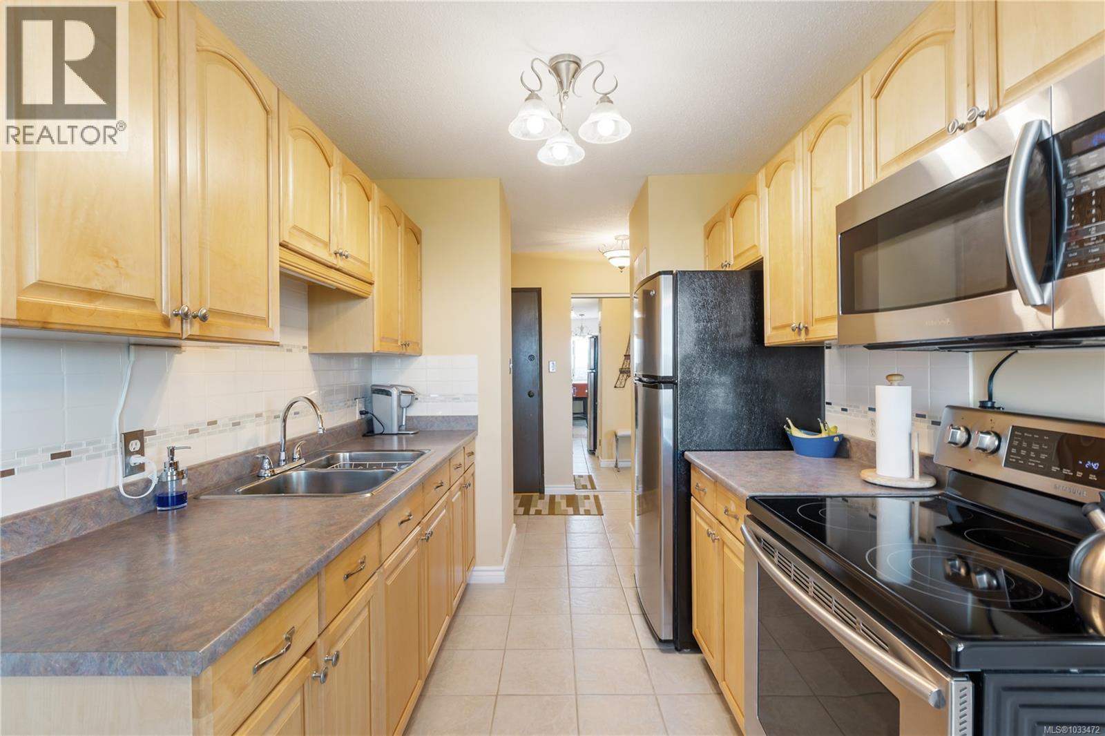 #202 929 Esquimalt Rd - 5