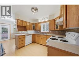 11911 238b Street, Maple Ridge, BC V4R1W3 Photo 9