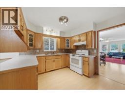 11911 238b Street, Maple Ridge, BC V4R1W3 Photo 11