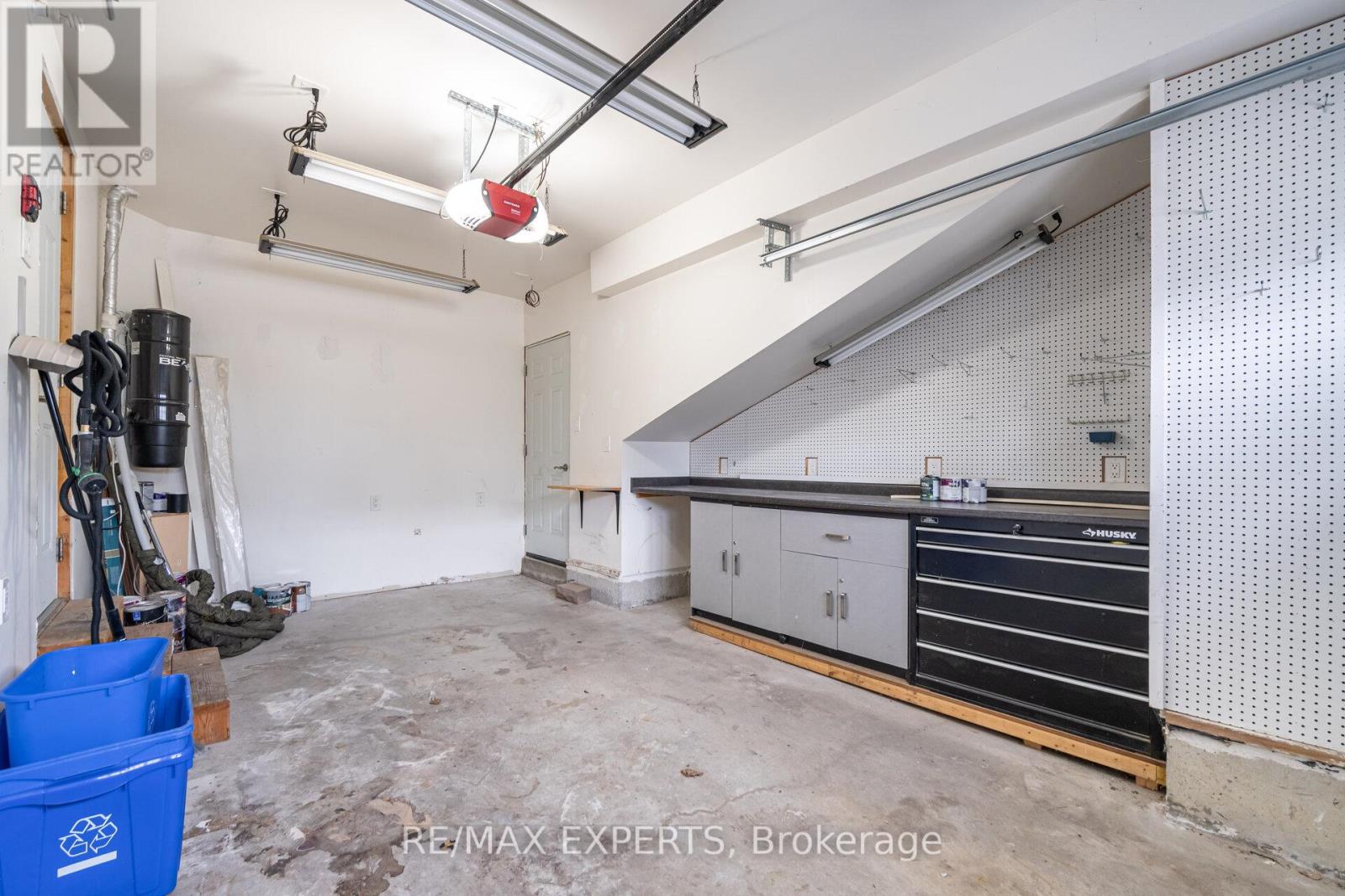 9 CATKINS CRESCENT - 34