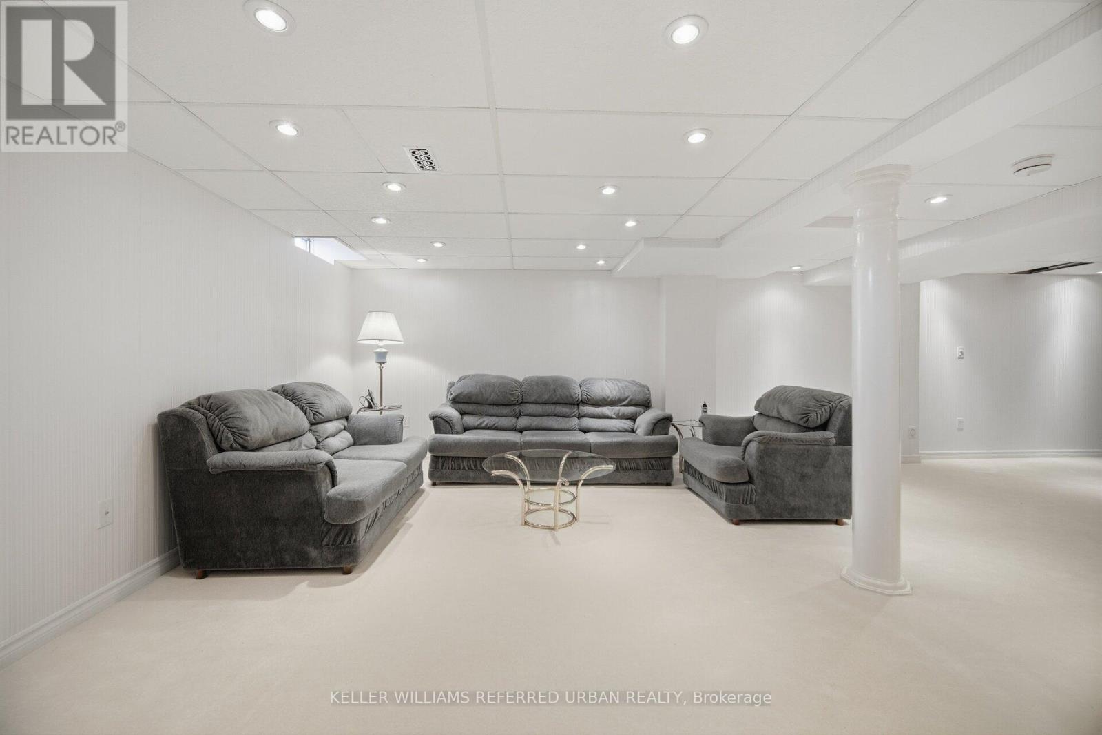 239 DRUMMOND DRIVE - 27