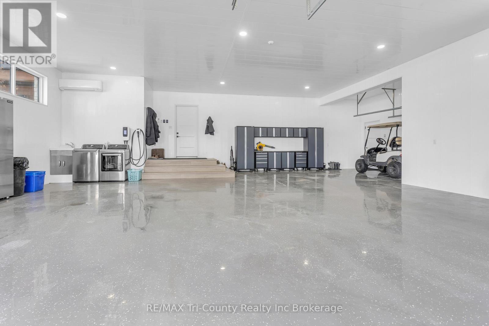 8987 POWERS ROAD - 25