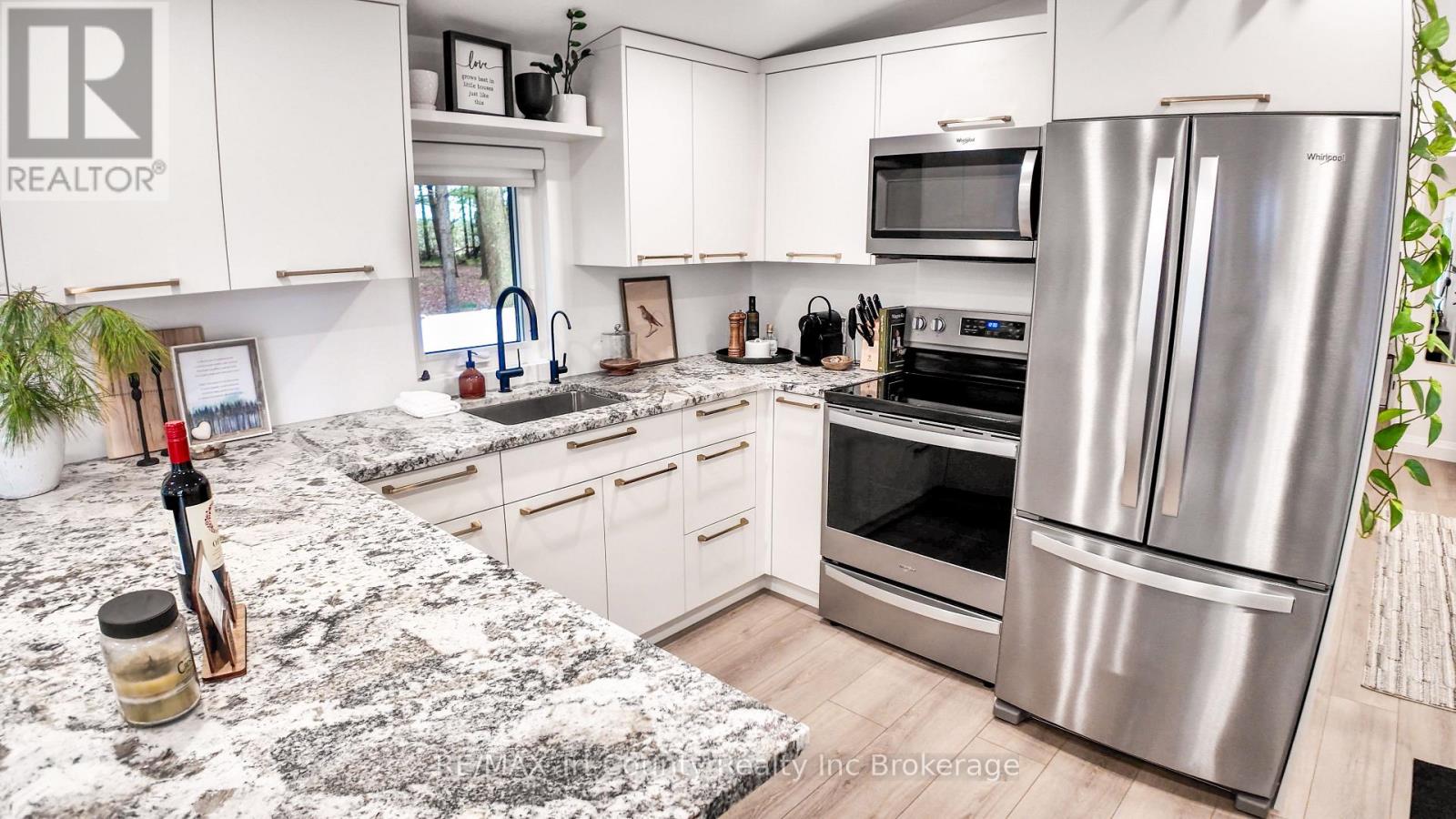 8987 POWERS ROAD - 30