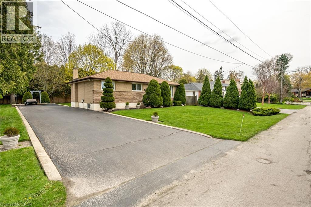 169 SEMINOLE Road, Ancaster, Ontario, L9G1Y7 — Photo 2