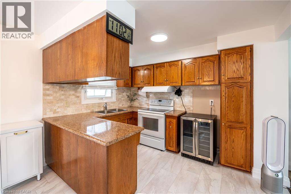 169 SEMINOLE Road, Ancaster, Ontario, L9G1Y7 — Photo 8