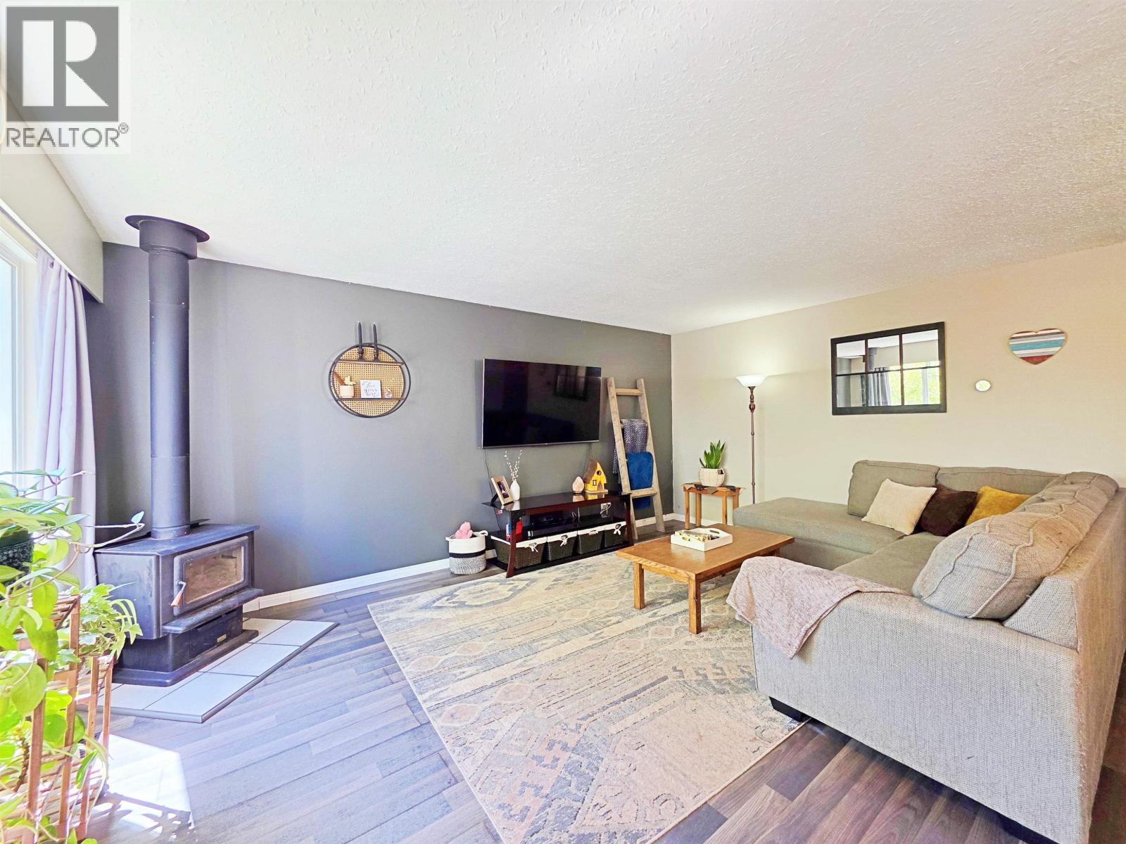 1256 MAPLE DRIVE - 12