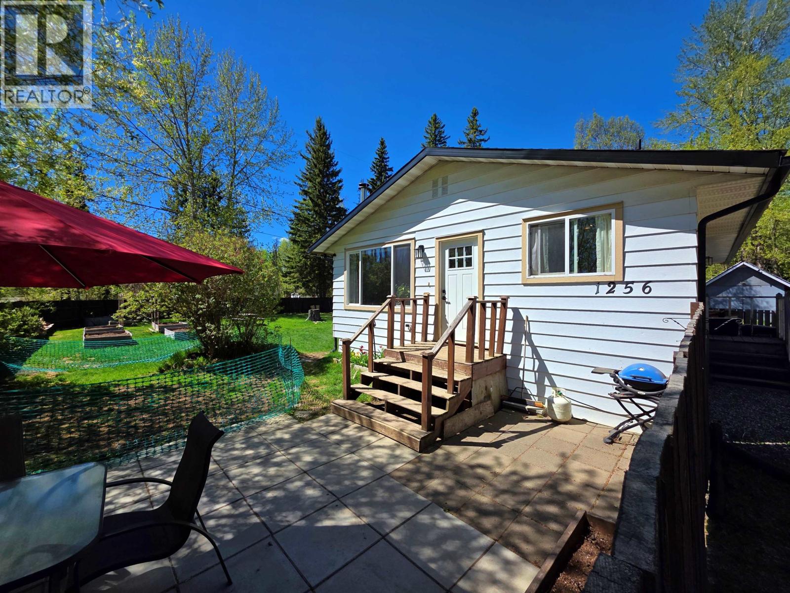 1256 MAPLE DRIVE - Image 2