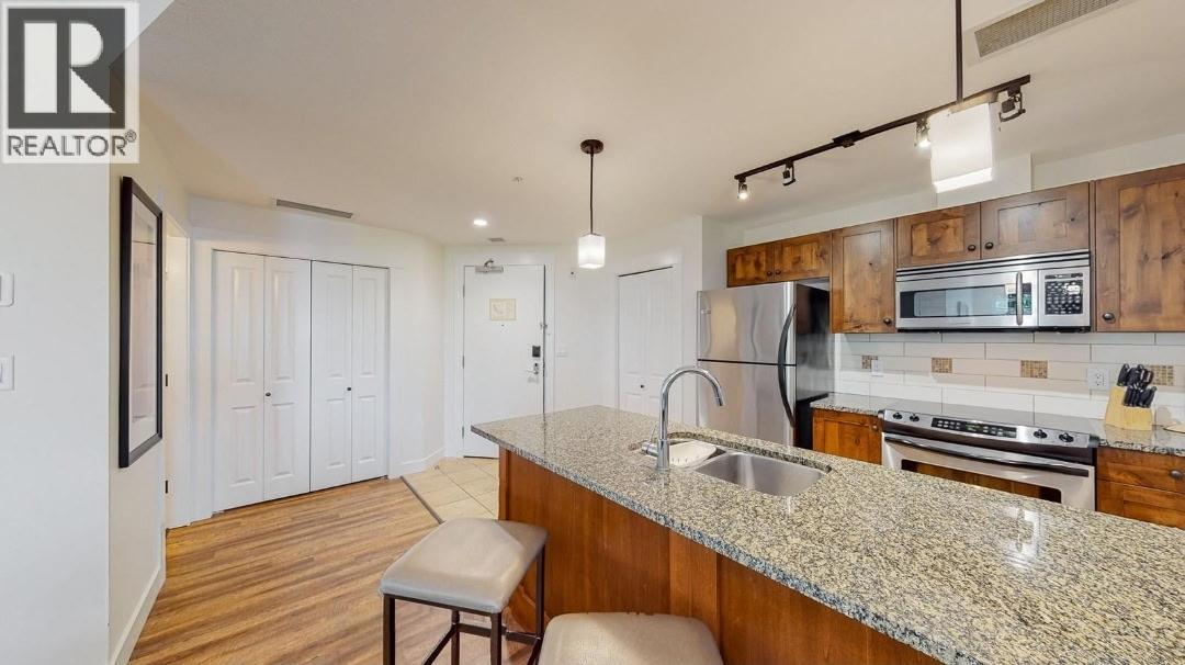 #148 4200 LAKESHORE Drive - 3