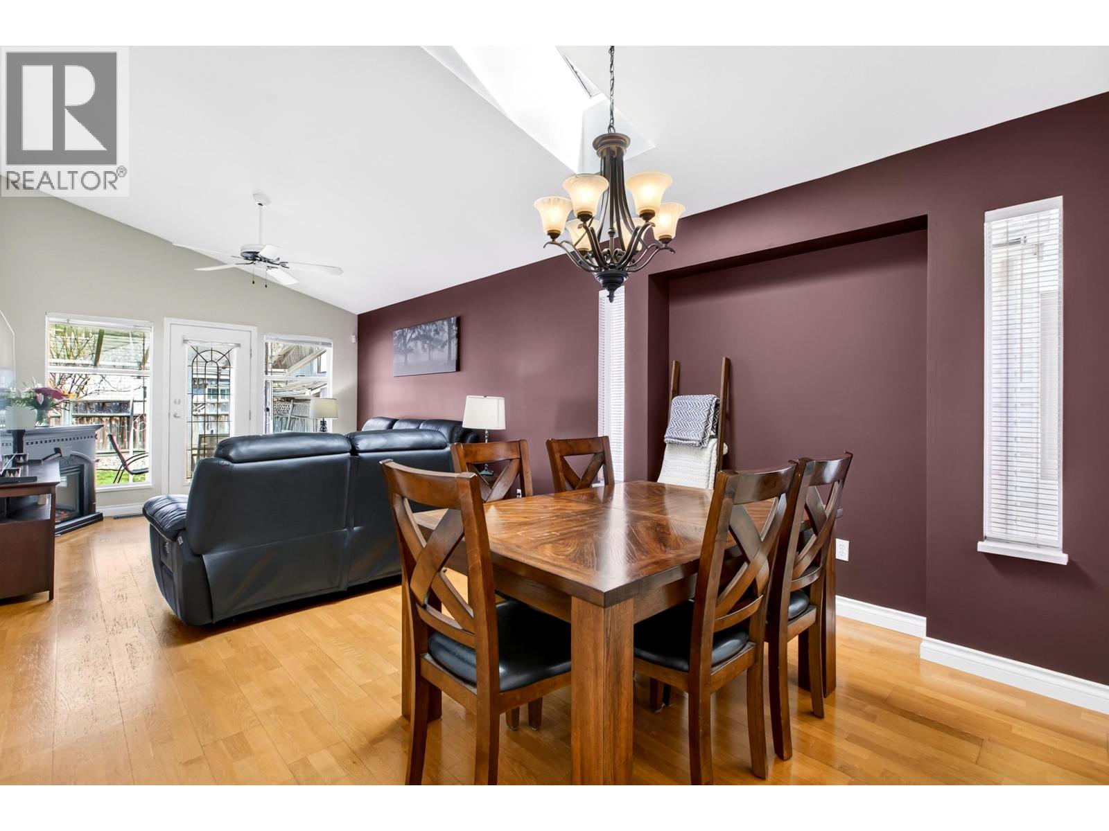 20673 W RIVER ROAD, Maple Ridge
