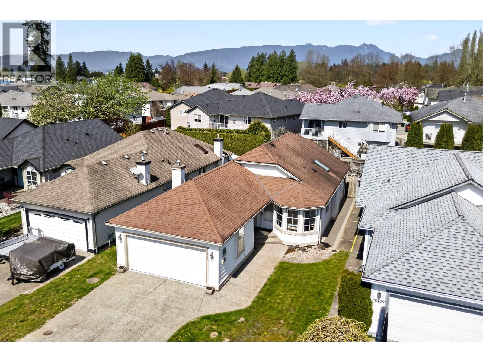 20673 W RIVER ROAD, Maple Ridge