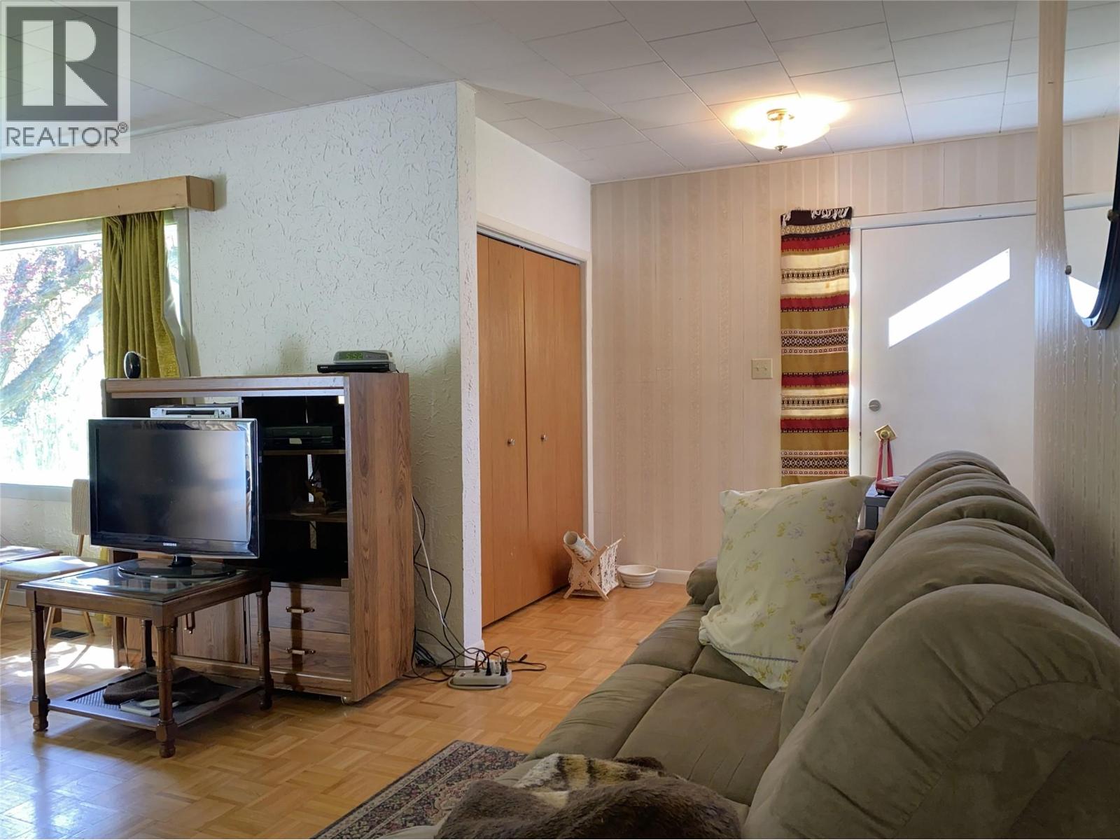555 Carson Road - 7