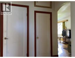 555 Carson Road, Grand Forks, BC V0H1H4 Photo 17