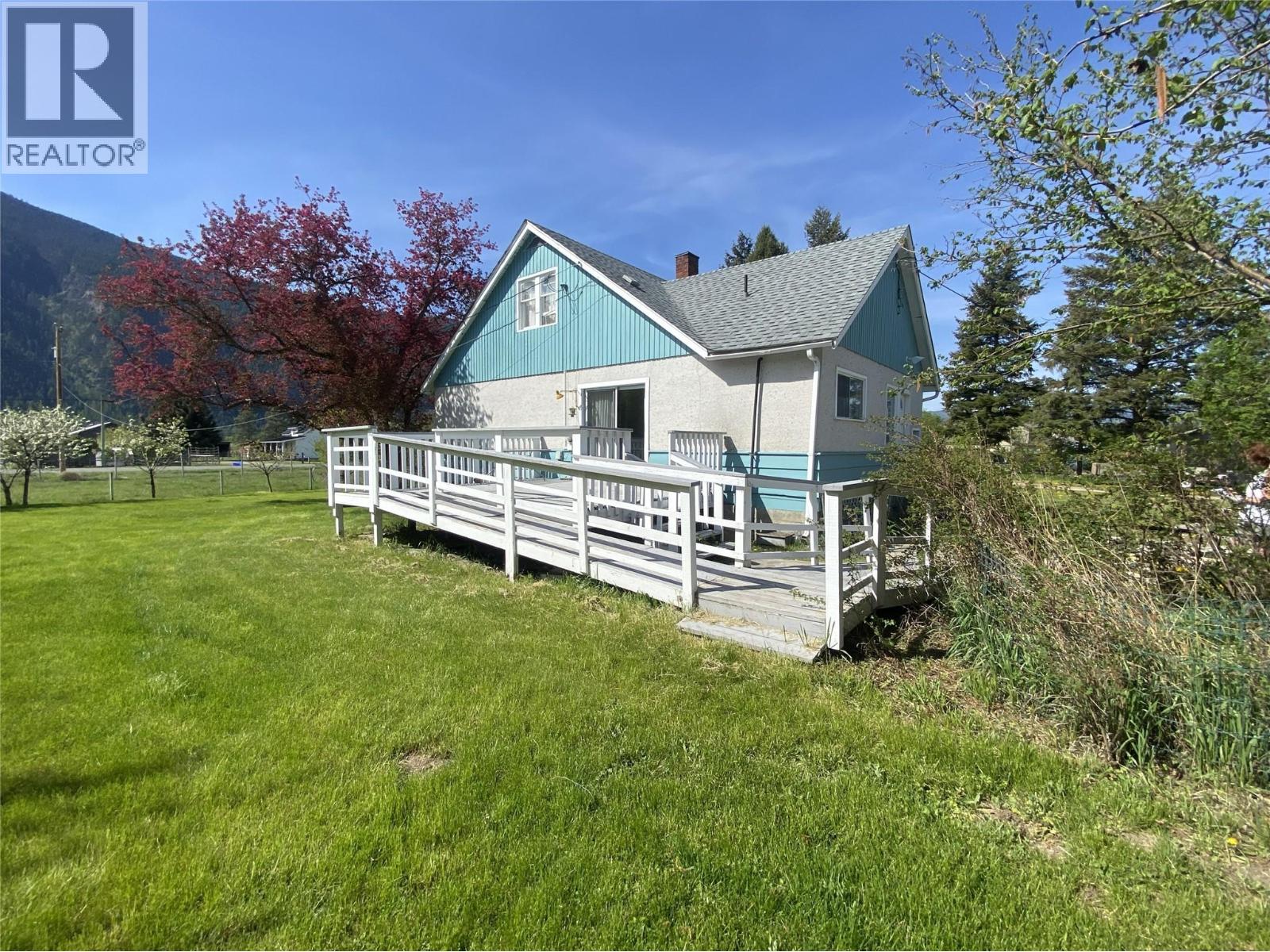 555 Carson Road - Image 2