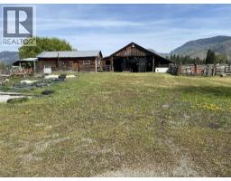 555 Carson Road, Grand Forks, BC V0H1H4 Photo 35