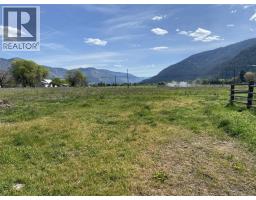 555 Carson Road, Grand Forks, BC V0H1H4 Photo 38