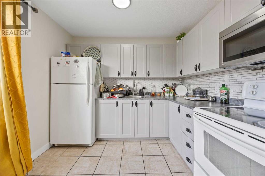 #8 4360 58 Street NE - 10