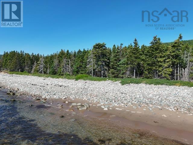 Property 3 of 19 of Cabot Trail
