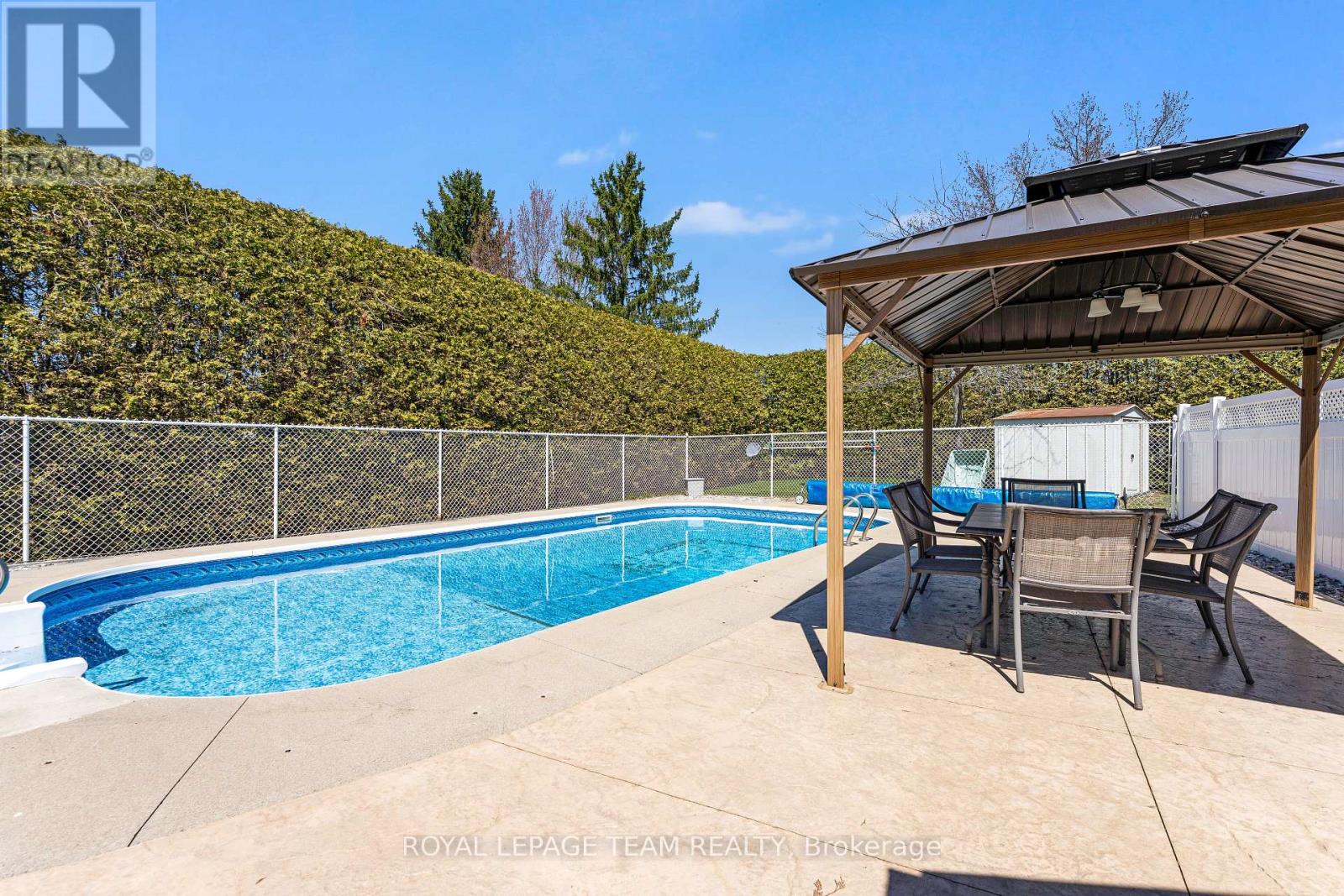 28 CRANBERRY CRESCENT - 34