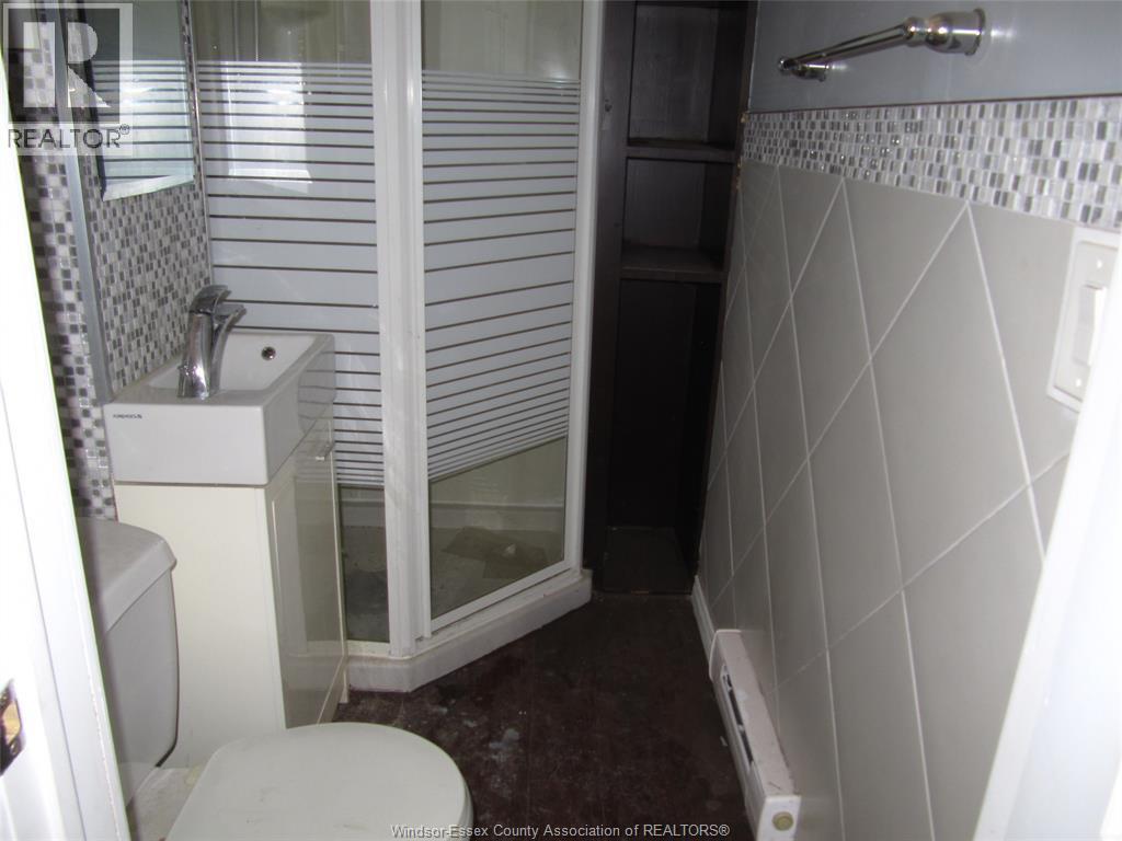 880 University AVENUE East, Windsor, Ontario, N9A2Z9 — Photo 26
