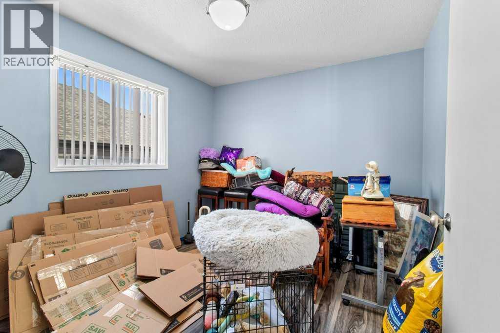 78 Lakeway Boulevard, Sylvan Lake