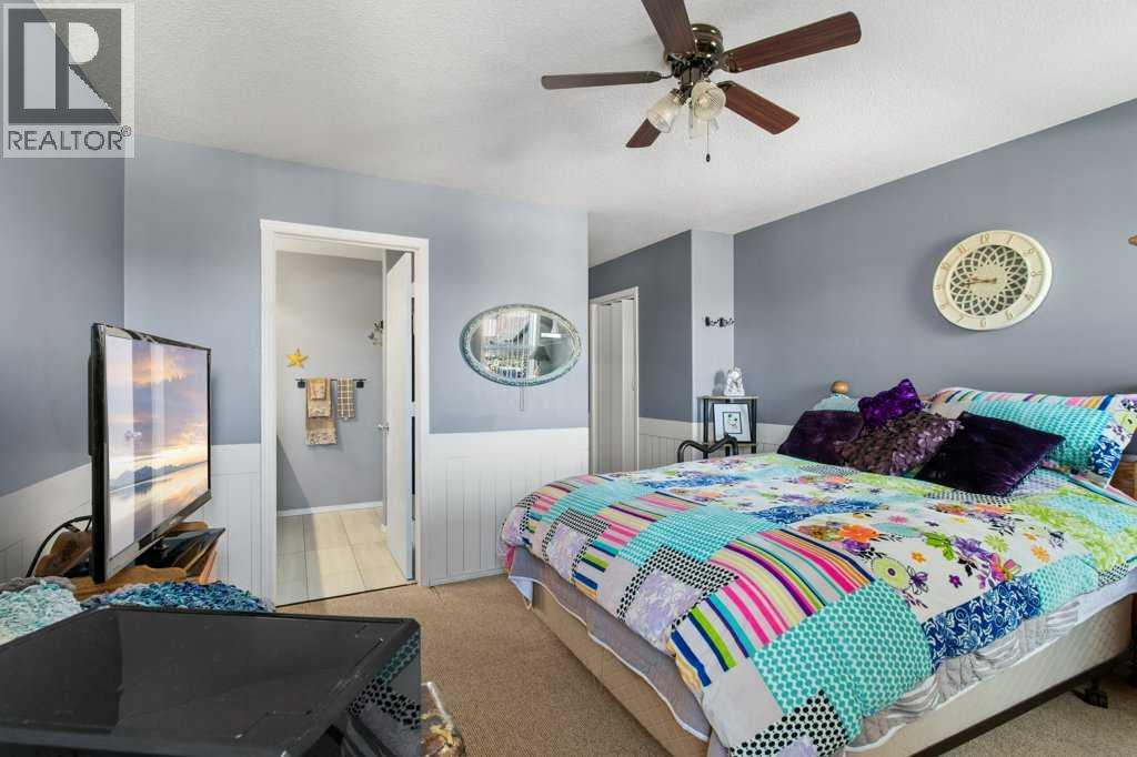 78 Lakeway Boulevard, Sylvan Lake