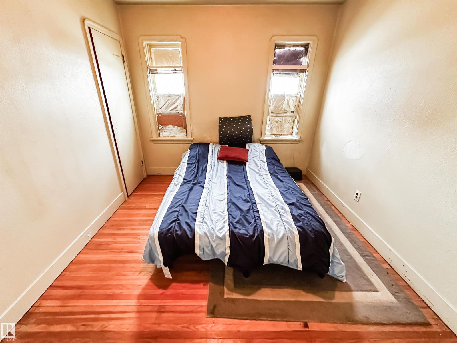 11345 93 ST NW, Edmonton