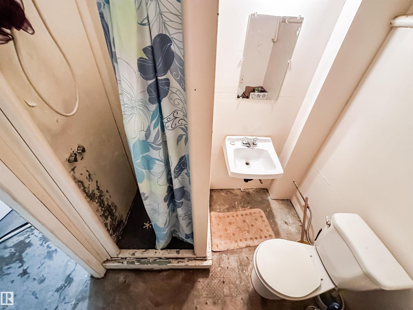 11345 93 ST NW, Edmonton