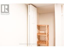 38 Glenvalley Drive, Toronto, ON M6M4V9 Photo 7