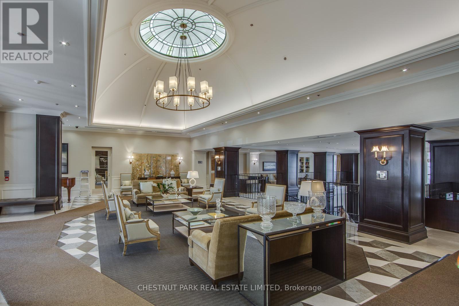 #TH20 21 BURKEBROOK PLACE - 38