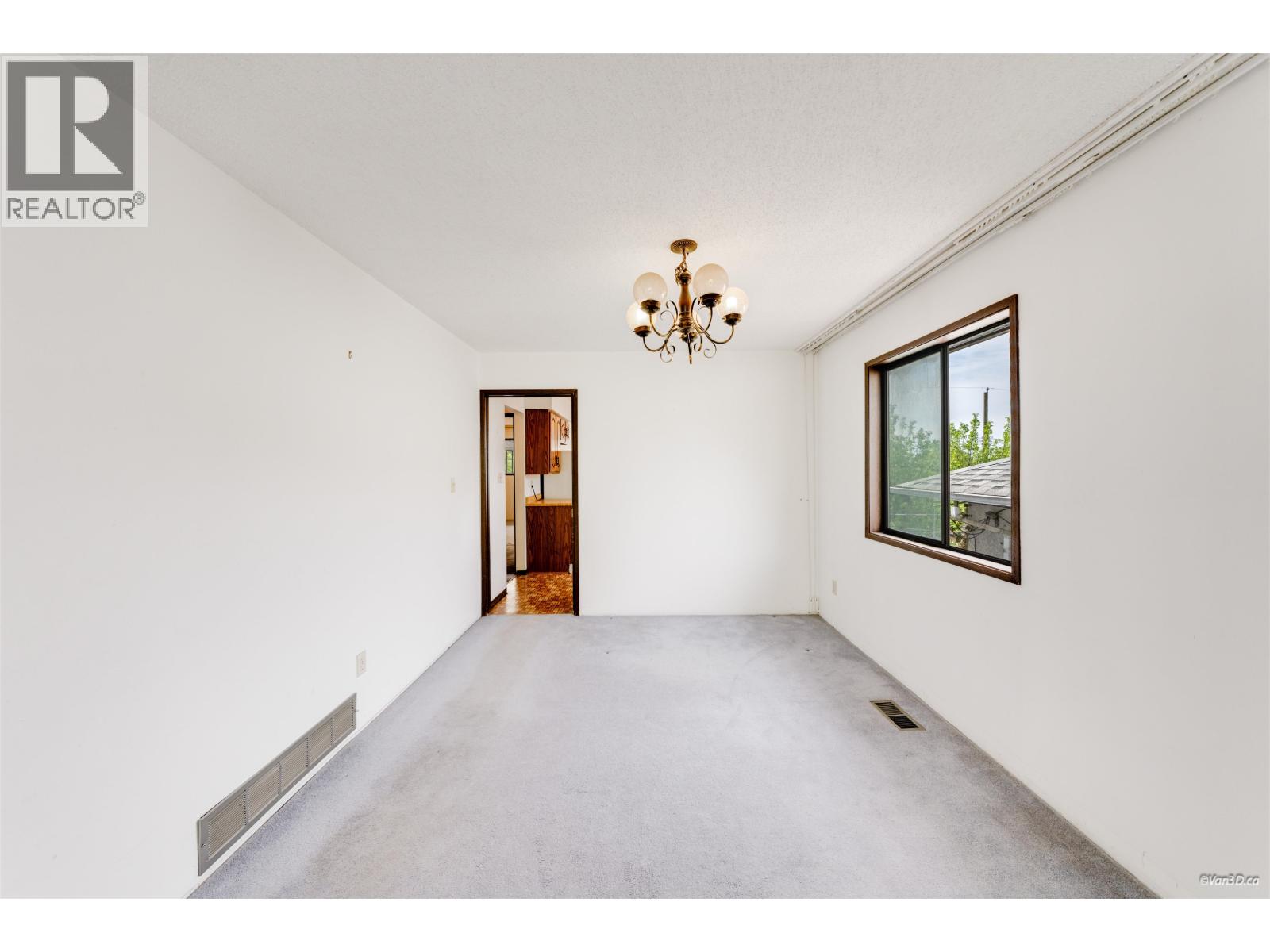 5 Bed, 3 Bath House for Sale in Vancouver – 586 E 59TH AVENUE, Vancouver - Image 18