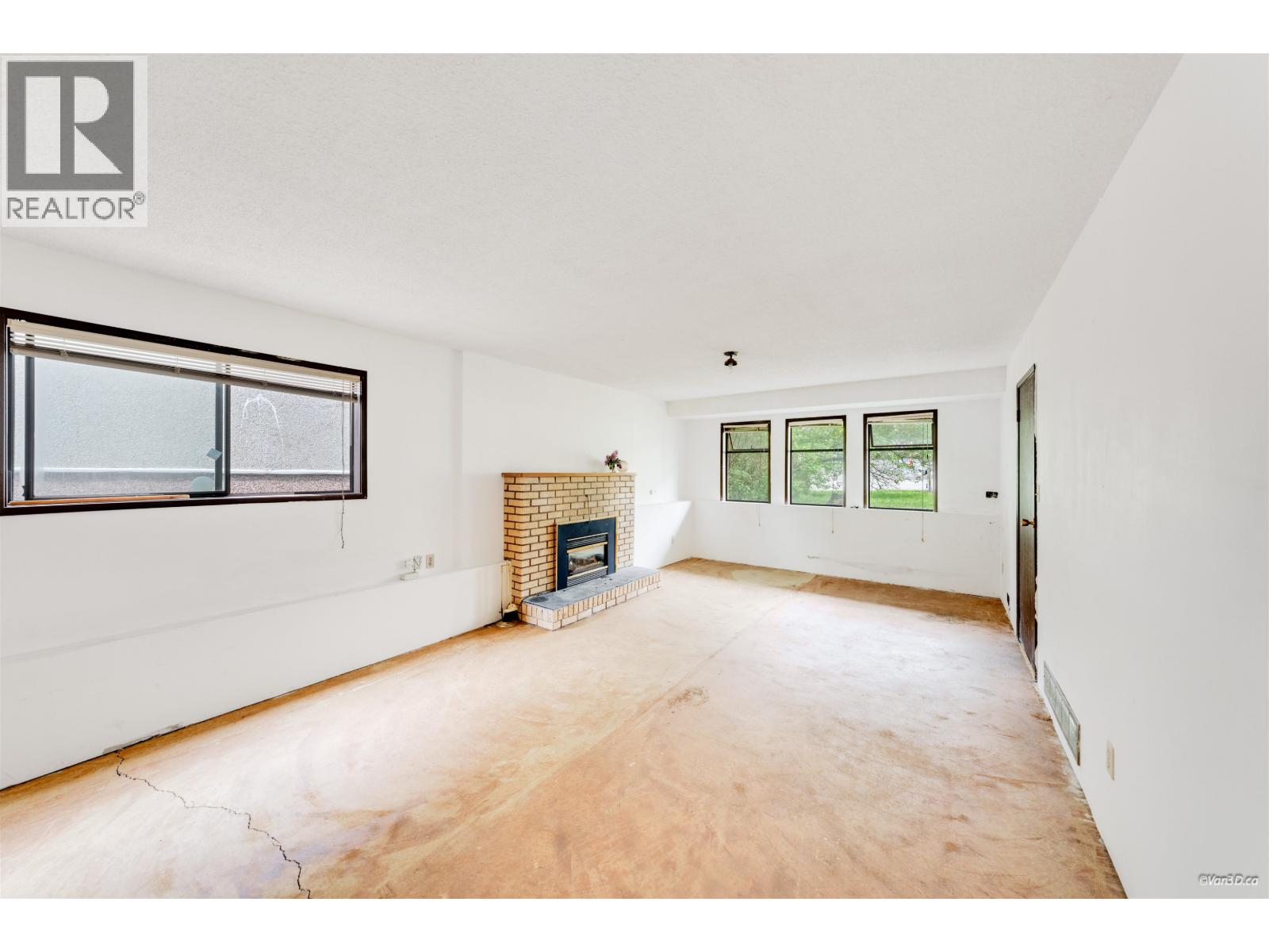 5 Bed, 3 Bath House for Sale in Vancouver – 586 E 59TH AVENUE, Vancouver - Image 4