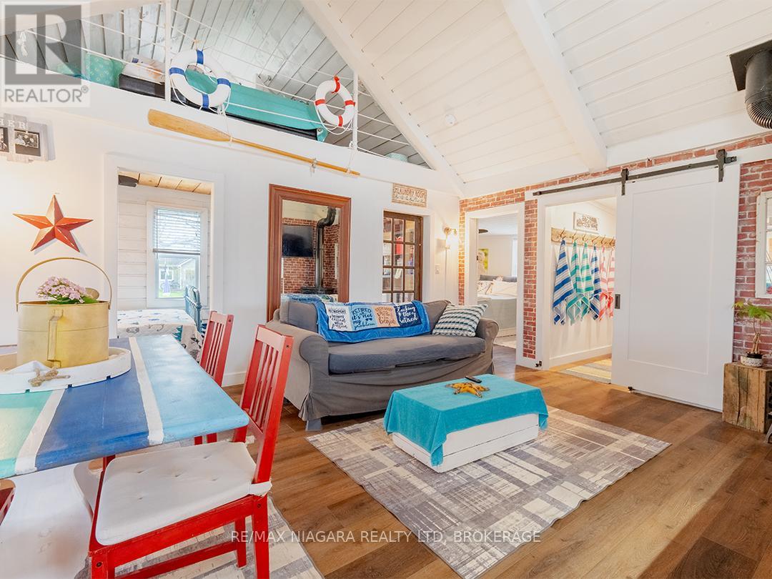 3412 LOCUST STREET - 16