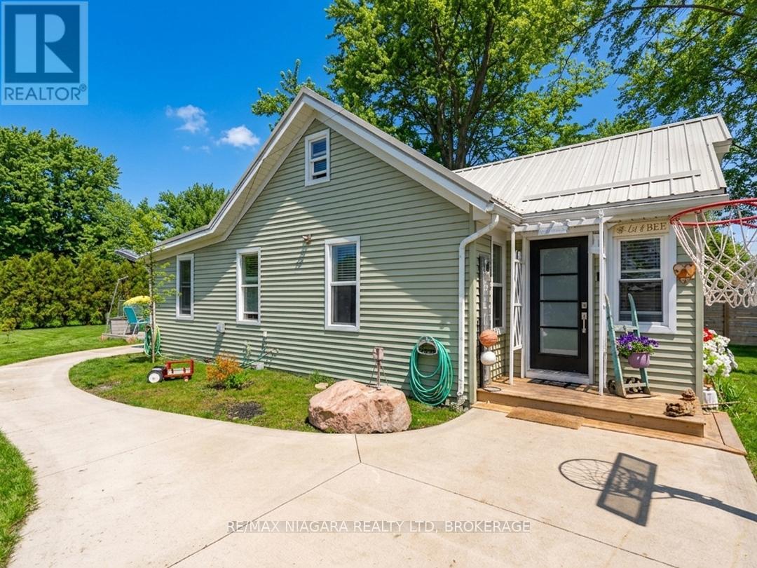 3412 LOCUST STREET - 6