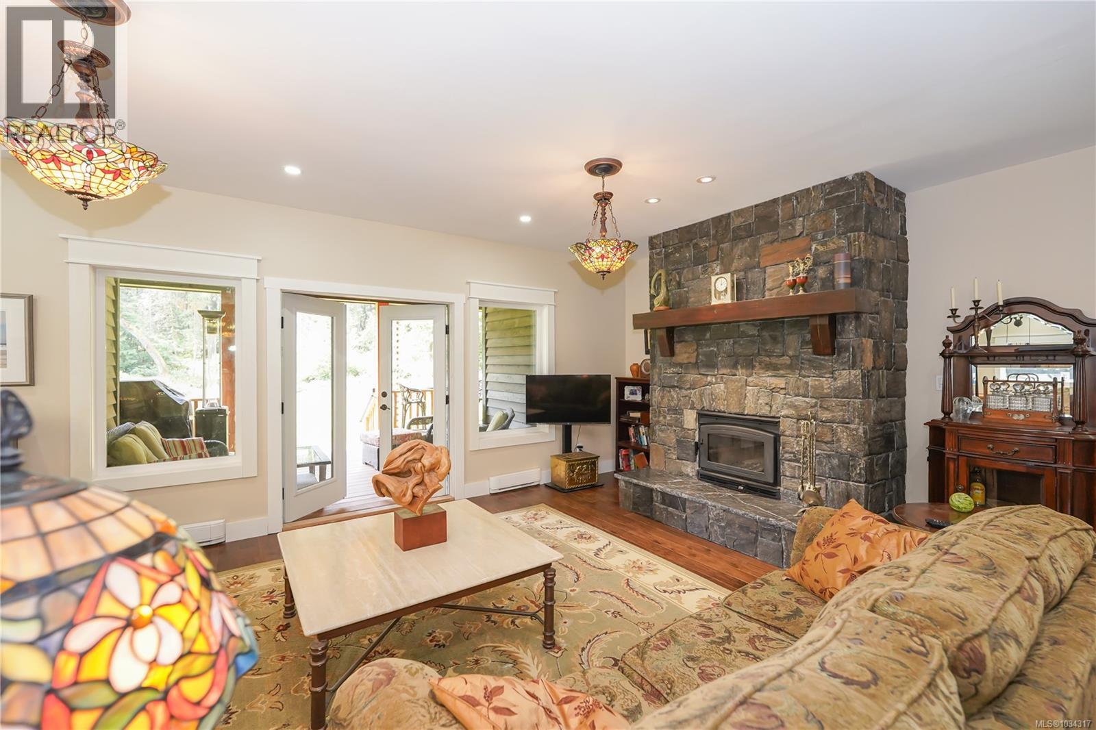 358 Mill Rd - 5