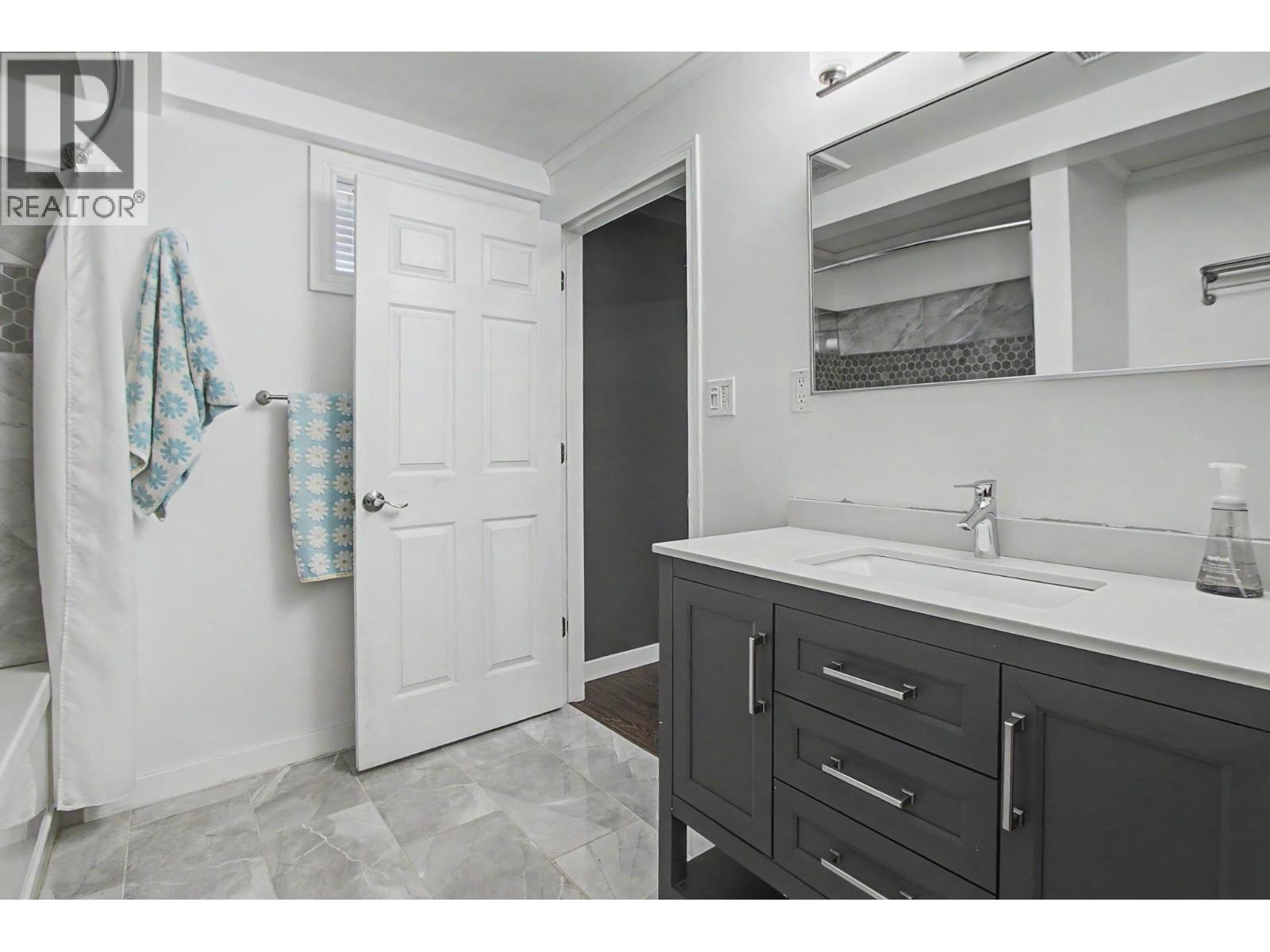 1708 REBMAN CRESCENT - 25