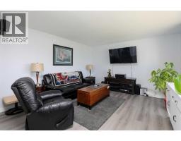97 Laval Court W - photo 9