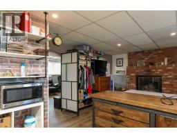 97 Laval Court W - photo 29