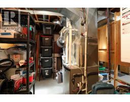 97 Laval Court W - photo 34