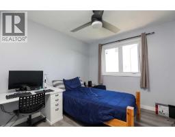 97 Laval Court W - photo 21