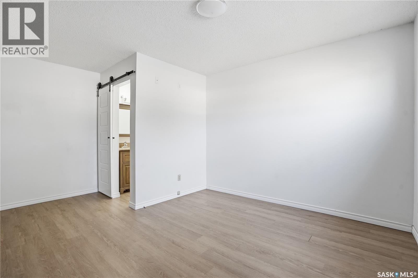 601 Centre STREET - 27