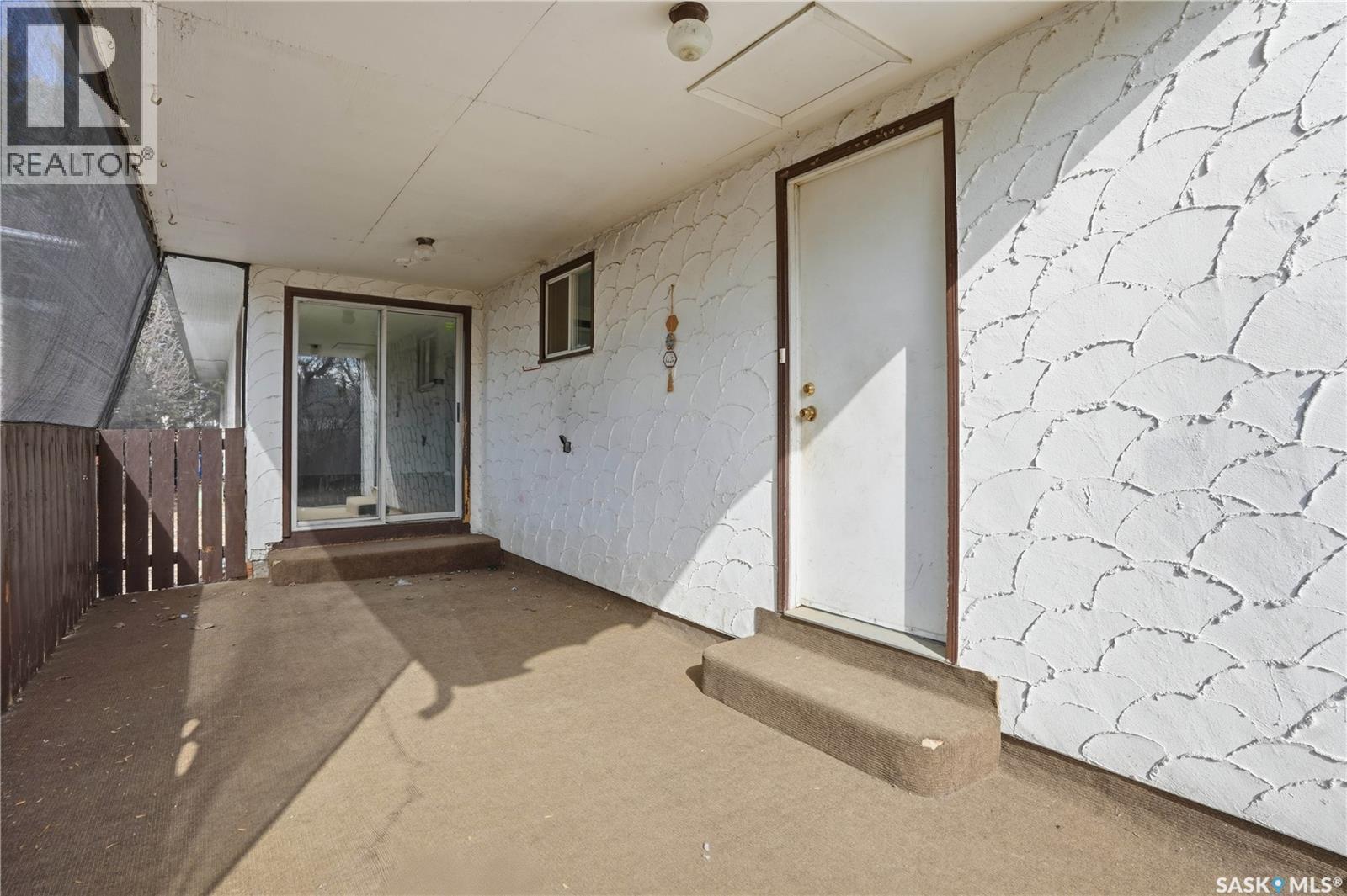 601 Centre STREET - 52