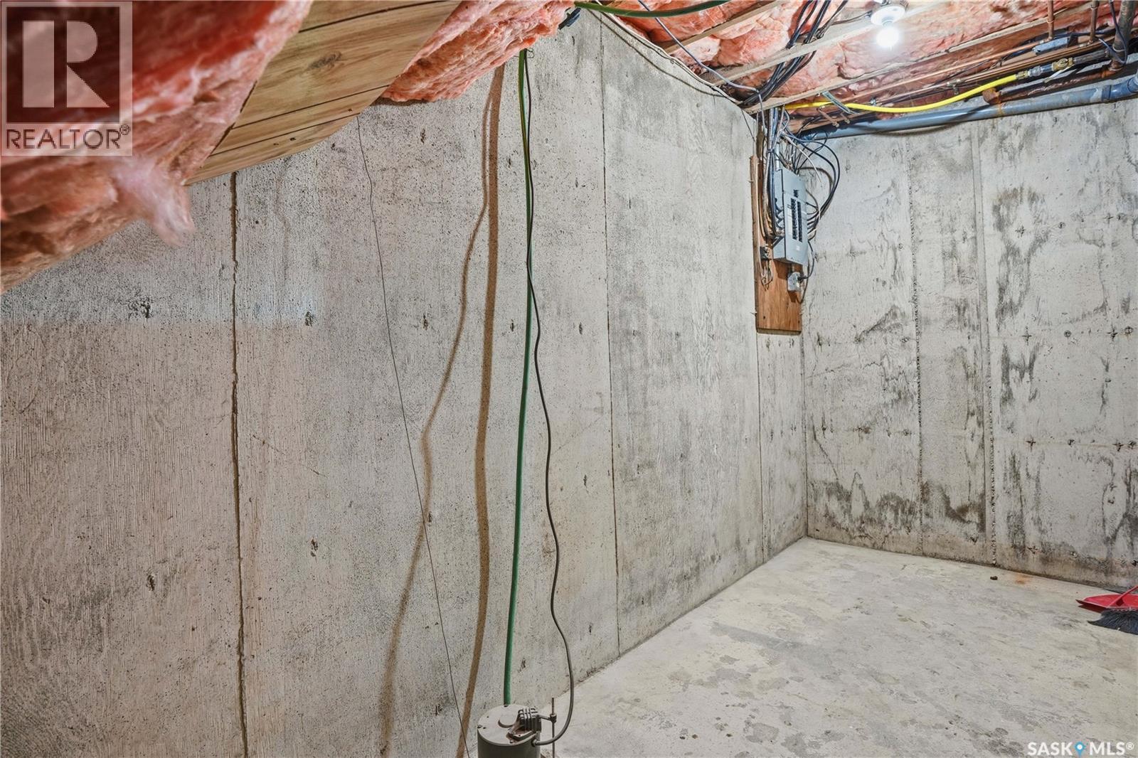 601 Centre STREET - 43