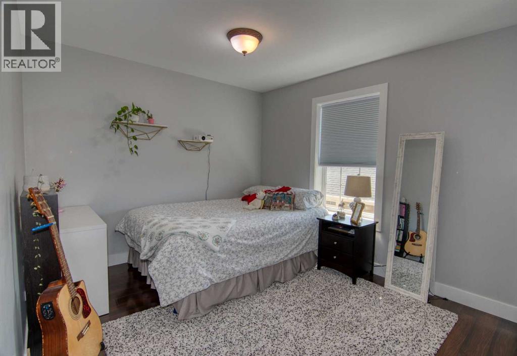 Upper Bedroom 1