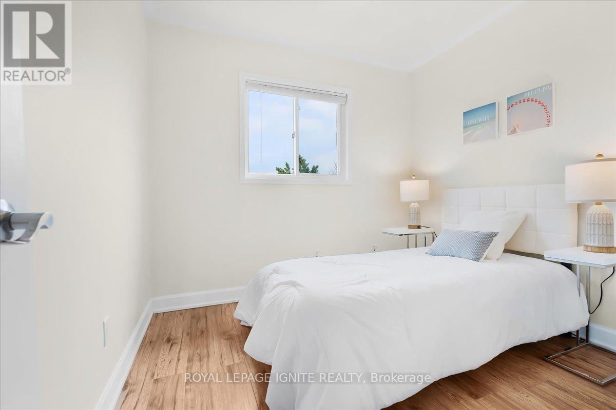 61 BAYWELL CRESCENT - 25